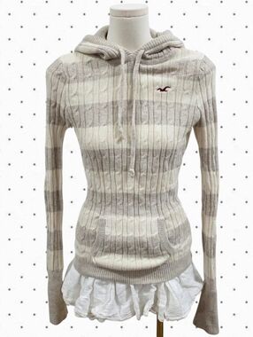 Hollister vintage cream/white and grey knit long sleeve Pullover Hoodie
